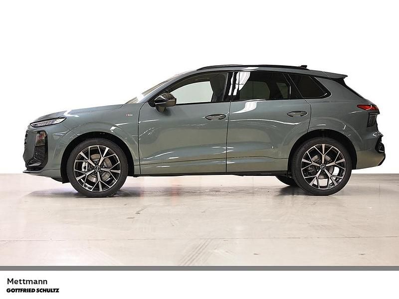 Neu Audi Q3 S-Line 204 PS (150 kW) 2025 Grün SUV