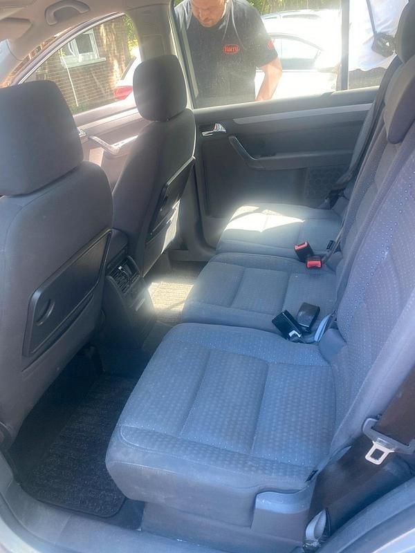 Gebraucht VW Touran 2006 Silber Van / Kleinbus