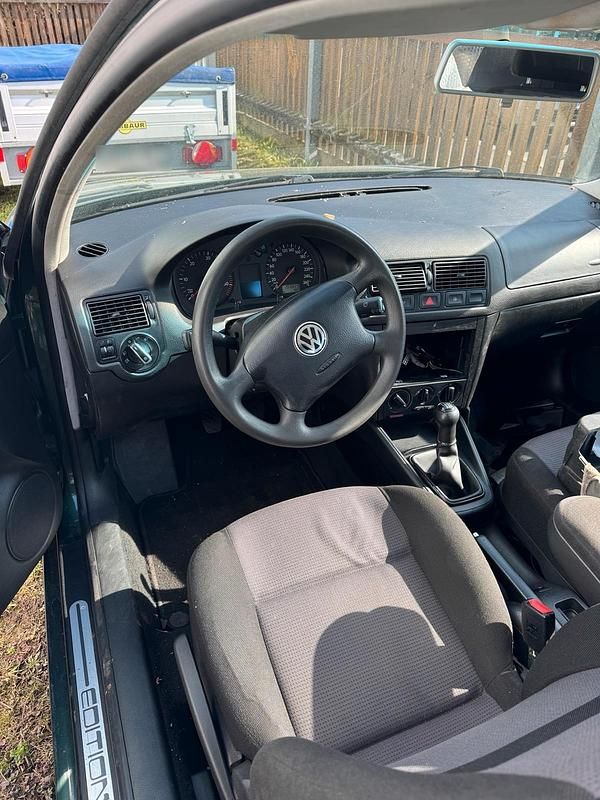 Gebraucht VW Golf IV 101 PS (74 kW) 2001 Grün Kleinwagen