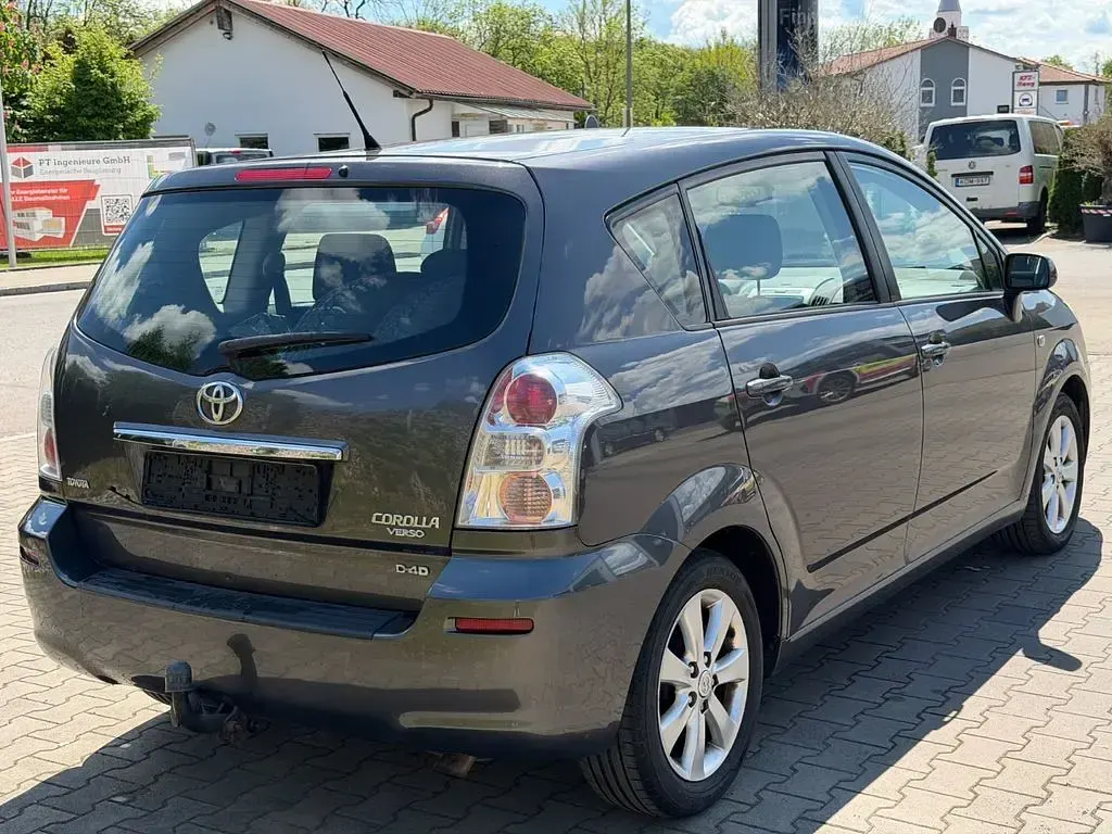 Gebraucht Toyota Corolla Verso 136 PS (100 kW) 2009 Grau Van / Kleinbus