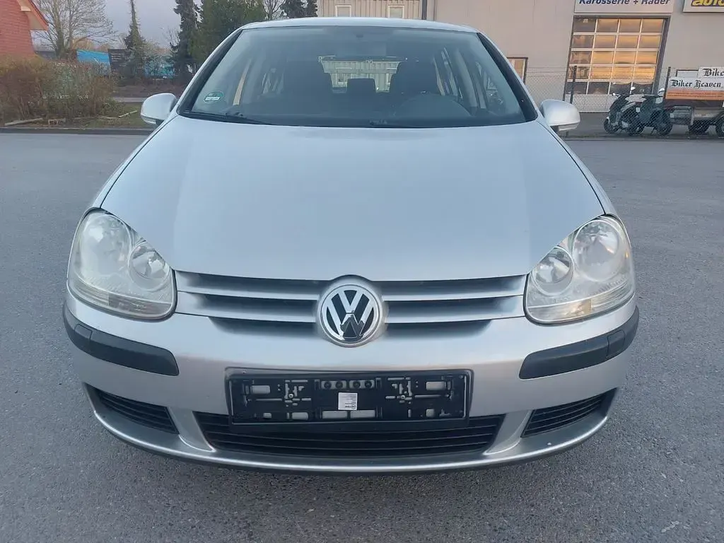 Gebraucht VW Golf IV Comfortline 102 PS (75 kW) 2004 Silber Limousine