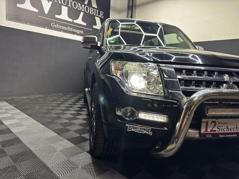 Gebraucht Mitsubishi Pajero Edition 190 PS (139 kW) 2018 Schwarz SUV