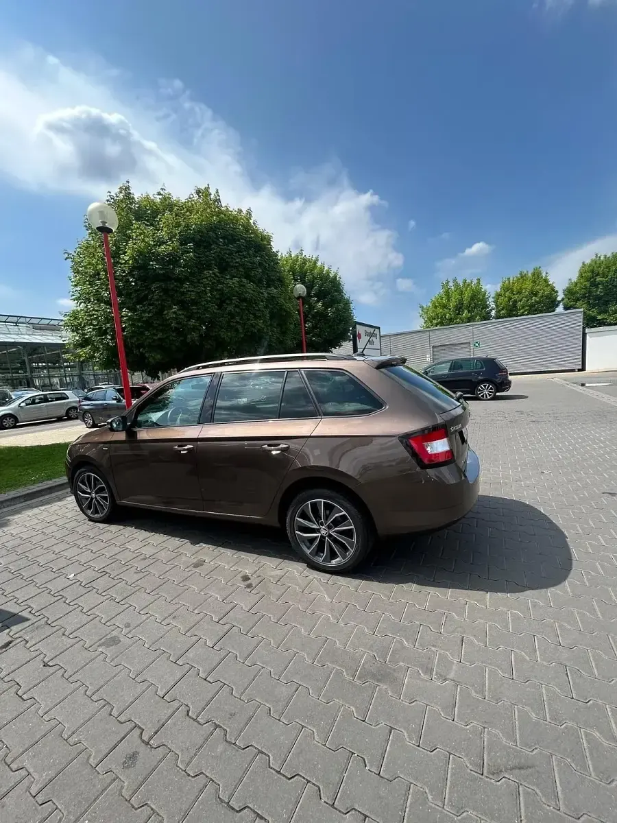 Gebraucht Skoda Fabia Drive 95 PS (69 kW) 2018 Braun Kombi