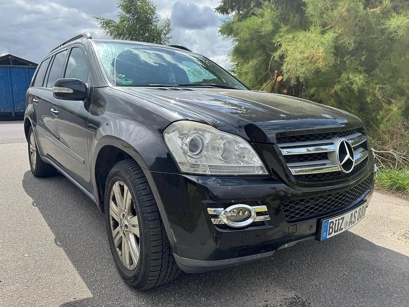 Schwarz Gebraucht 2007 Mercedes GL320 SUV | 6.900 € (Superpreis) - Bild 1/4