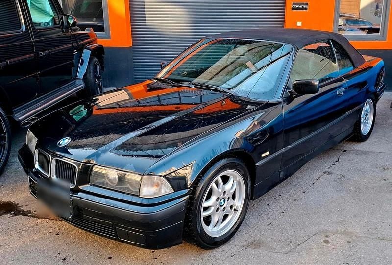 Gebraucht BMW 320 Cabriolet Basis 150 PS (110 kW) 1998 Schwarz Cabrio