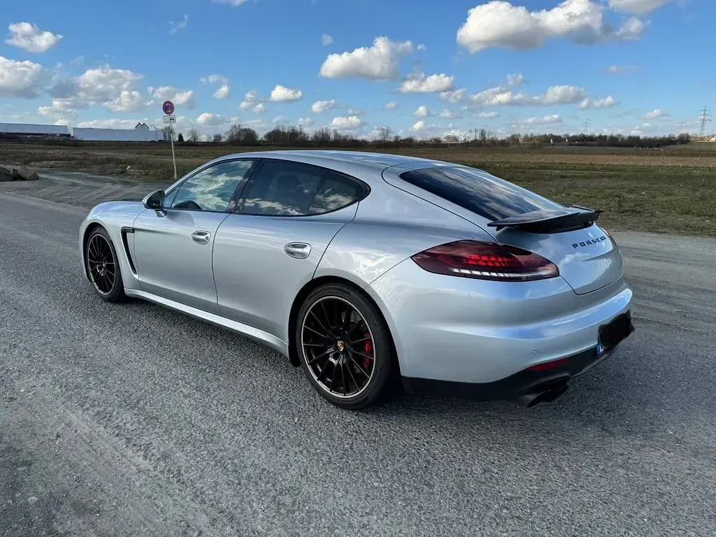 Gebraucht Porsche Panamera 441 PS (324 kW) 2013 Silber Kleinwagen