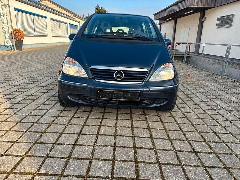 Gebraucht Mercedes A190 Elegance 125 PS (91 kW) 2001 Blau Van / Kleinbus