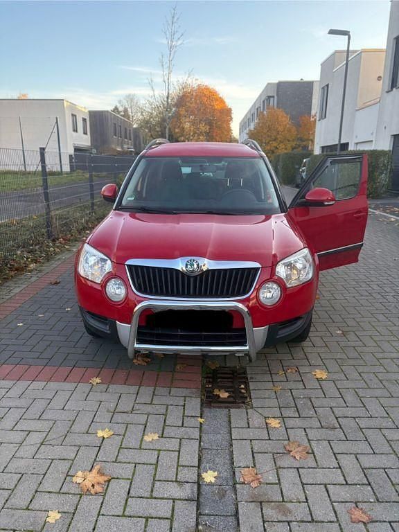 Gebraucht Skoda Yeti 105 PS (77 kW) 2011 Rot SUV