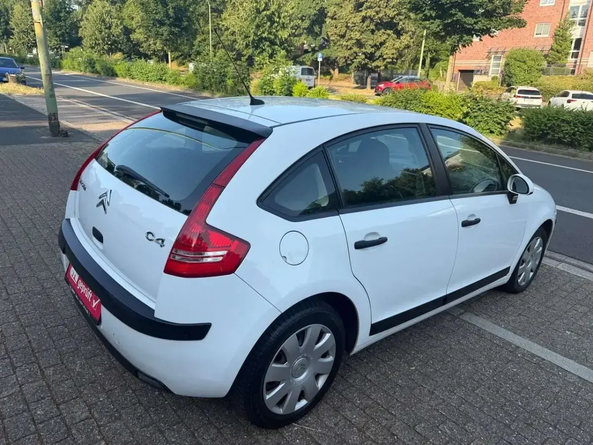 Gebraucht Citroën C4 Style 88 PS (64 kW) 2008 Blanc banquise Kleinwagen