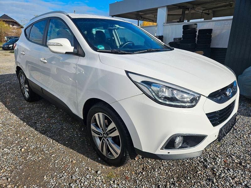 Weiß Gebraucht 2014 Hyundai ix35 Style SUV | 11.400 € (Fairer Preis) - Bild 1/4