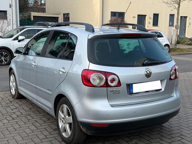 Używany VW Golf Plus Cross 102 KM (75 kW) 2008 Srebrny Minivan