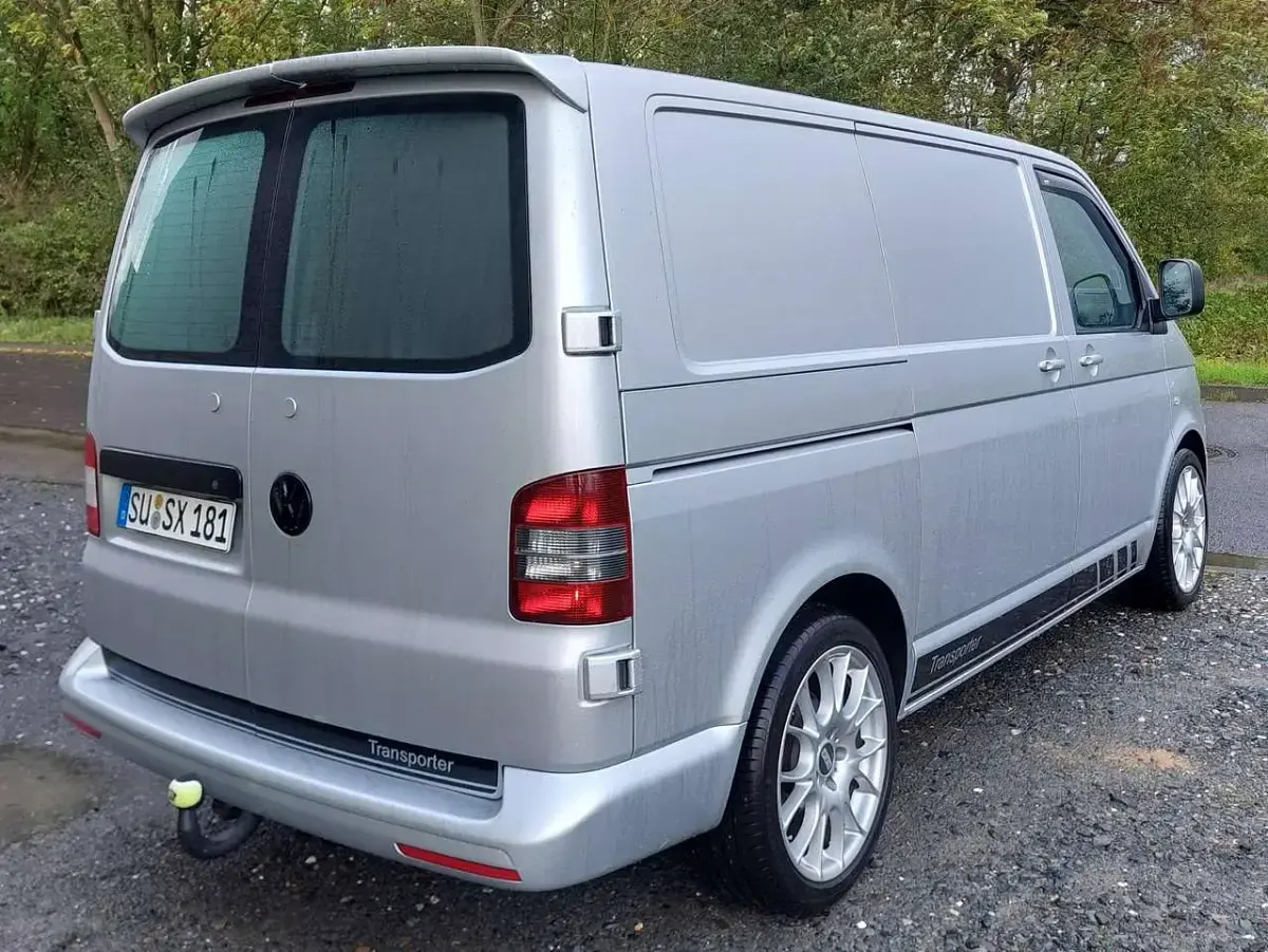 Gebraucht VW T5 131 PS (96 kW) 2008 Silber Van