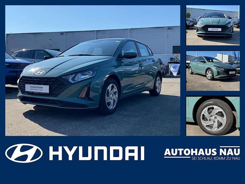 Gebraucht Hyundai i20 Select 79 PS (58 kW) 2025 Mangrove green / grün Kleinwagen