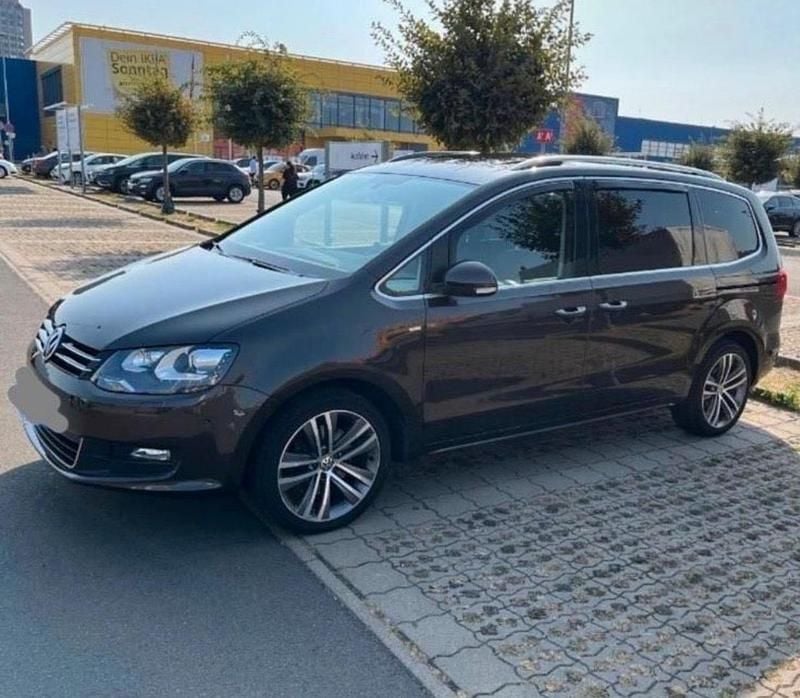 Braun Gebraucht 2014 VW Sharan Van / Kleinbus | 18.500 € (Fairer Preis) - Bild 1/4