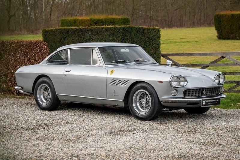 Gebraucht Ferrari 330 300 PS (220 kW) 1969 Silber