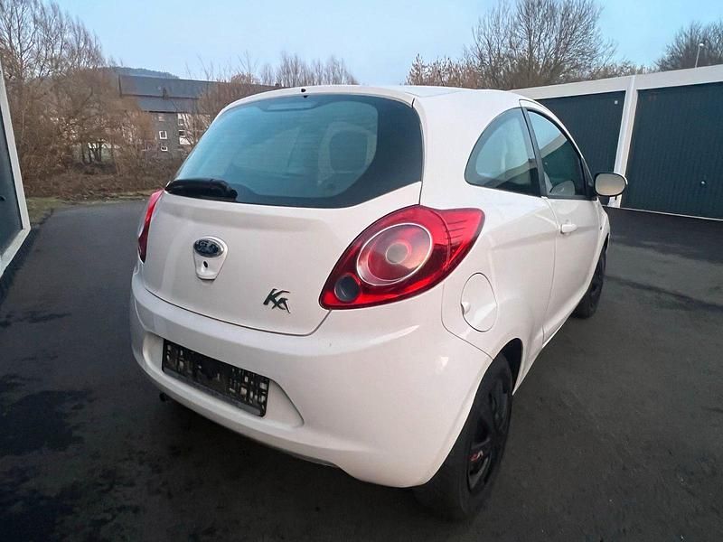 Gebraucht Ford Ka Titanium 69 PS (50 kW) 2009 Weiß Kleinwagen