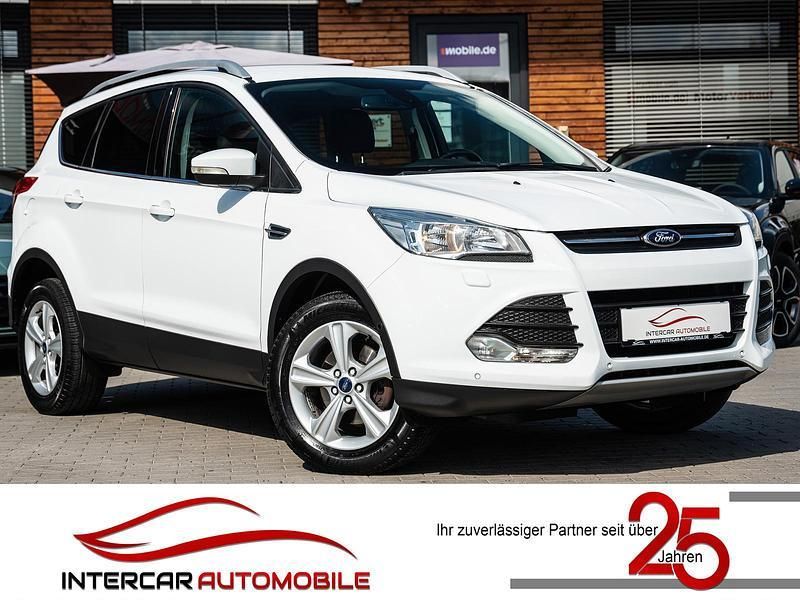Frostweiß Gebraucht 2015 Ford Kuga SYNC Edition SUV | 10.950 € (Fairer Preis) - Bild 1/4