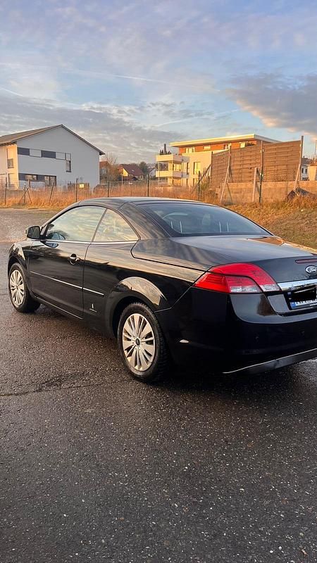 Gebraucht Ford Focus Cabriolet 101 PS (74 kW) 2010 Schwarz Cabrio