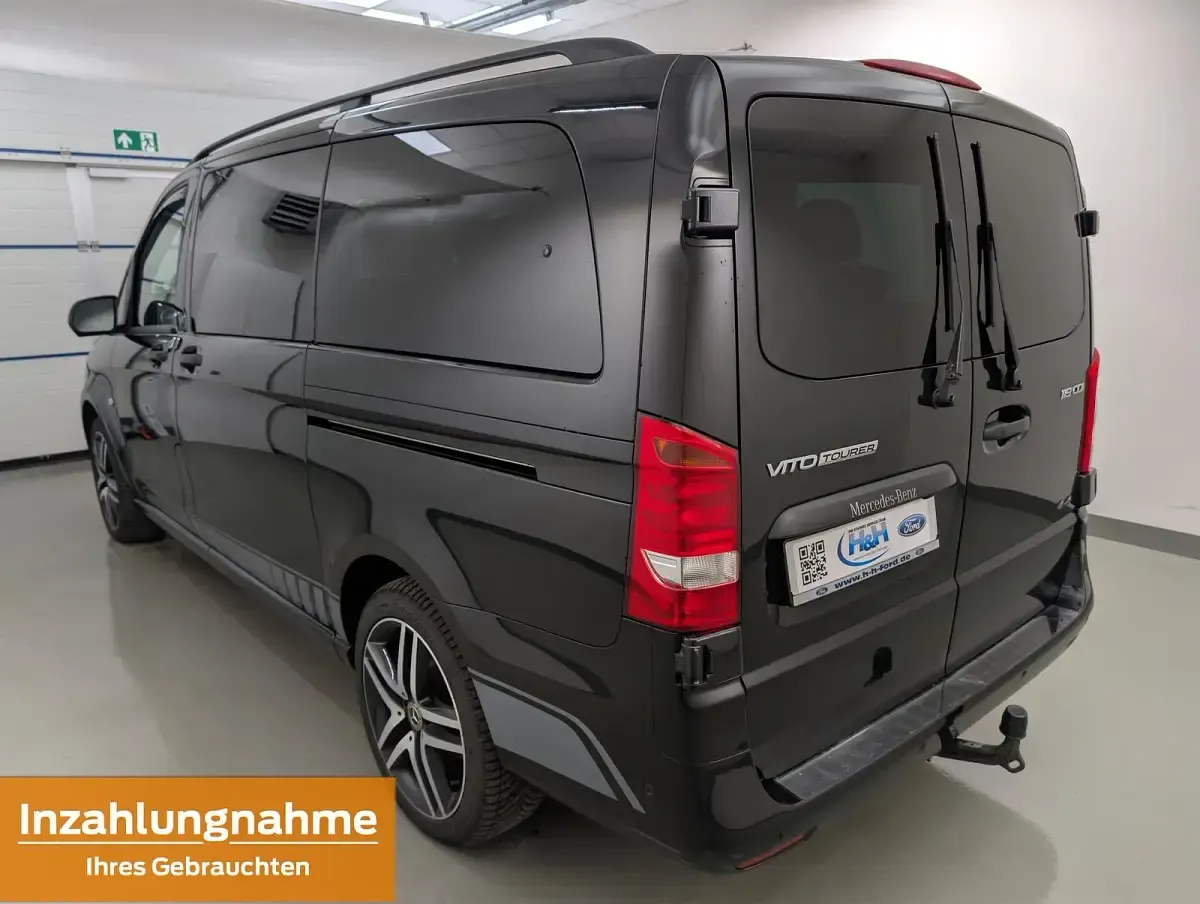 Gebraucht Mercedes Vito Edition 190 PS (139 kW) 2019 Obsidianschwarz metallic Van
