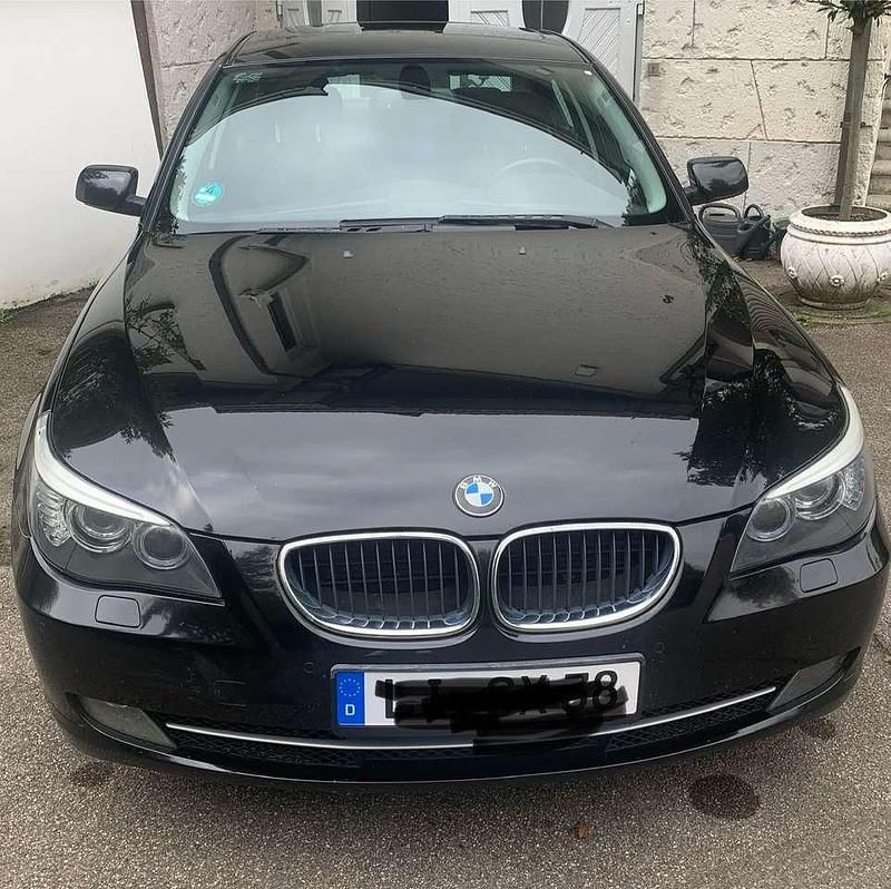 Gebraucht BMW 520 177 PS (130 kW) 2008 Schwarz Limousine
