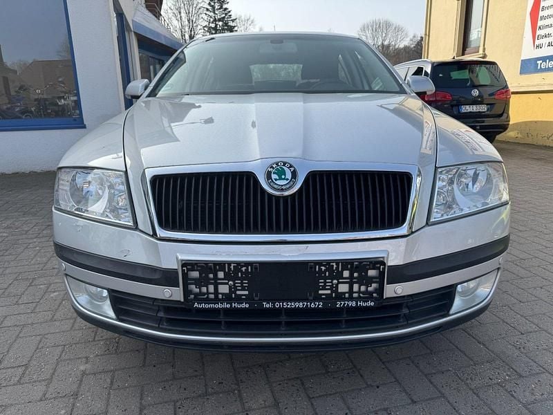 Gebraucht Skoda Octavia Elegance 140 PS (102 kW) 2010 Silber Limousine