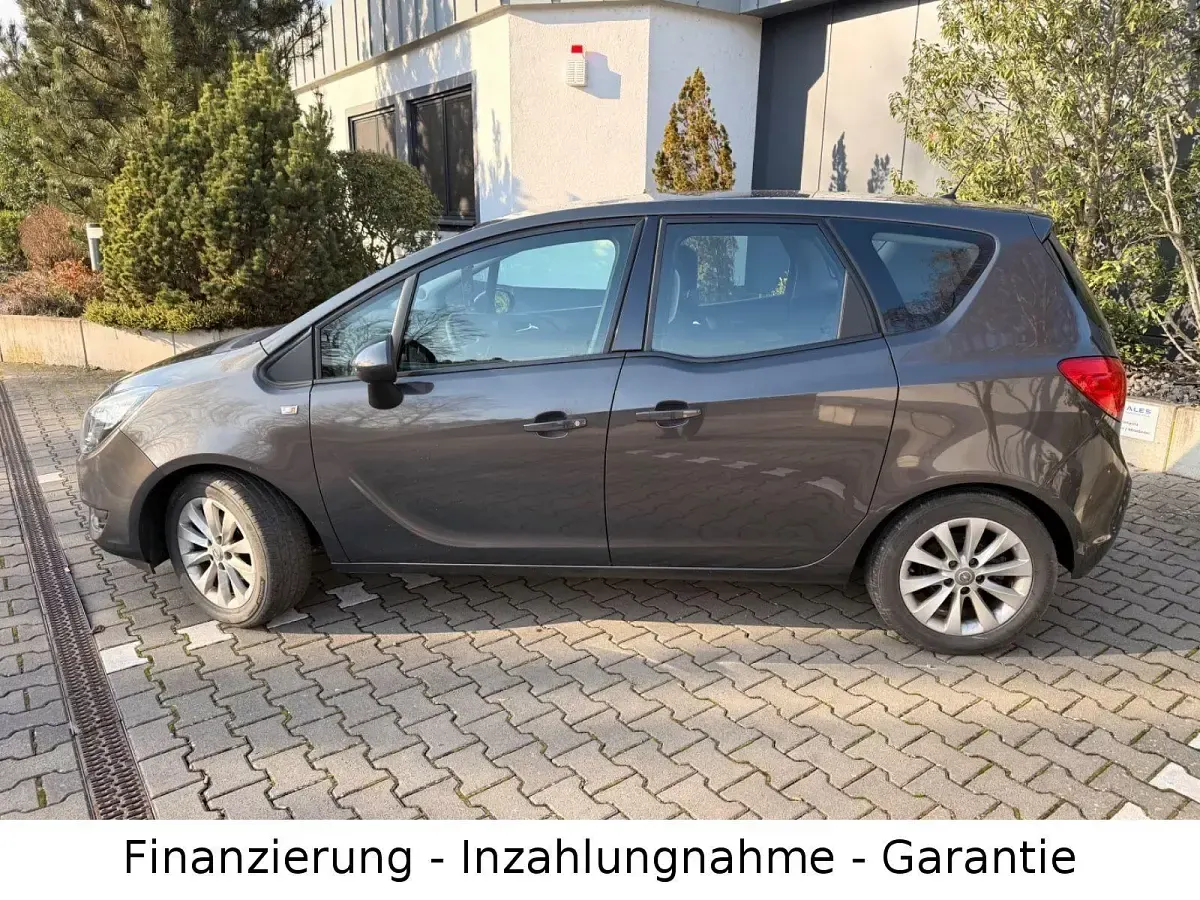 Gebraucht Opel Meriva Style 120 PS (88 kW) 2014 Grau Van / Kleinbus