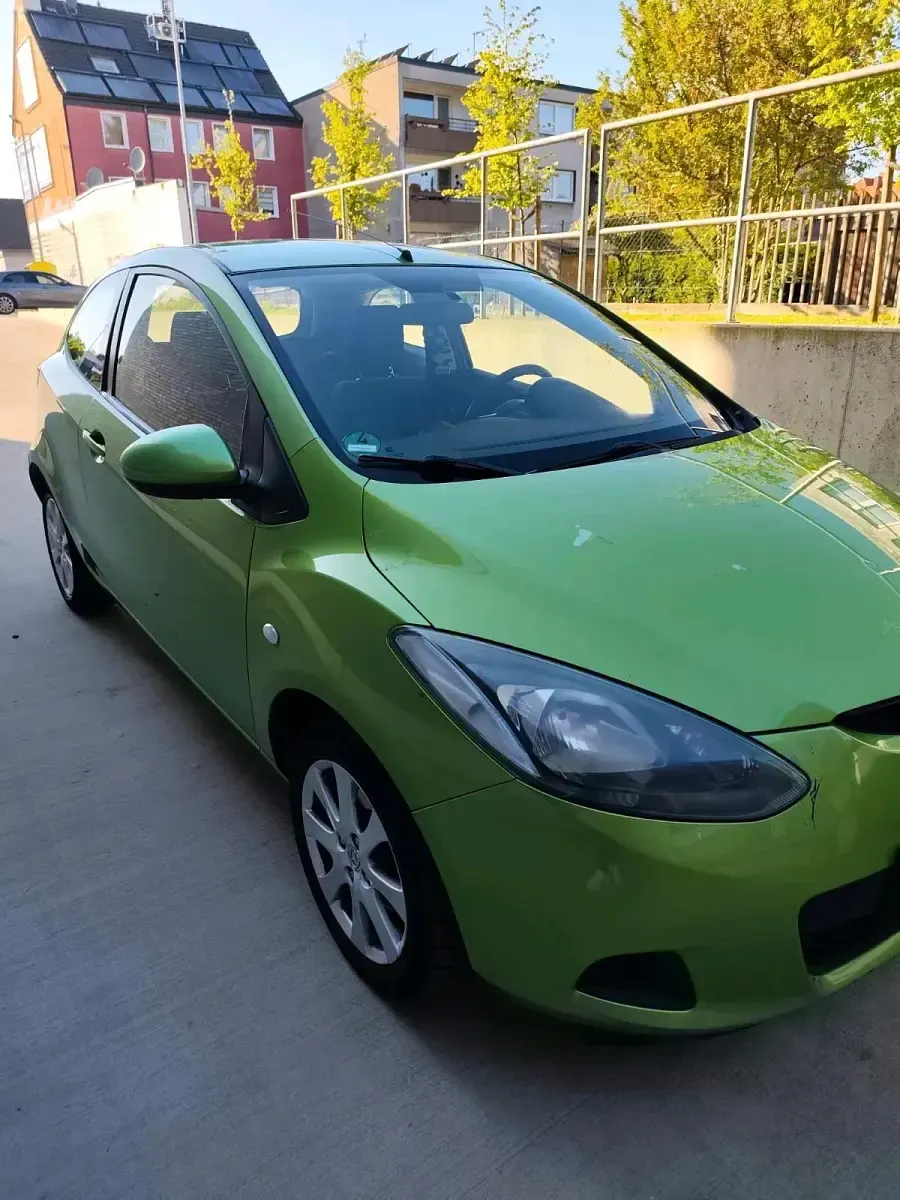 Brugt Mazda 2 75 HK (55 kW) 2010 Grøn Hatchback