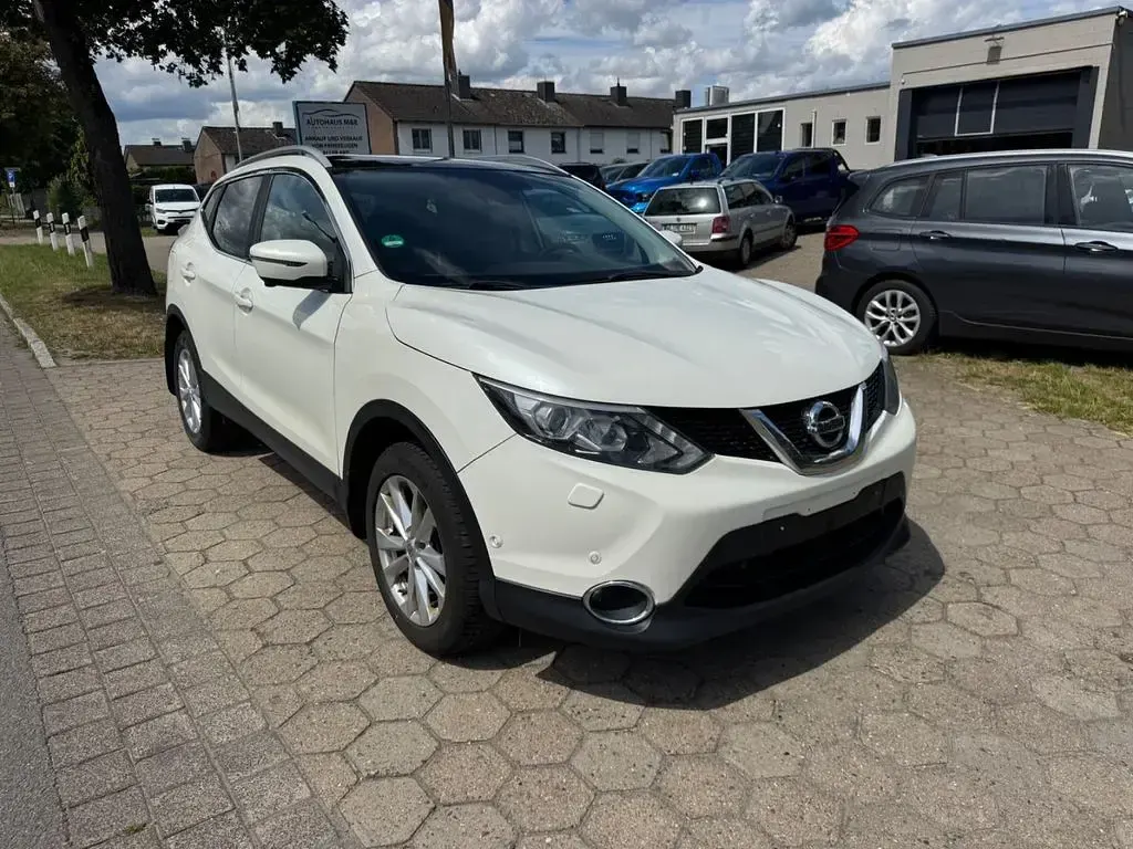 Gebraucht Nissan Qashqai 360º 116 PS (85 kW) 2016 Weiß SUV