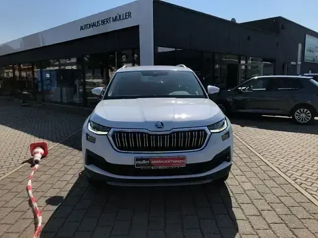 Gebraucht Skoda Kodiaq Style 150 PS (110 kW) 2023 Moonweiss metallic SUV