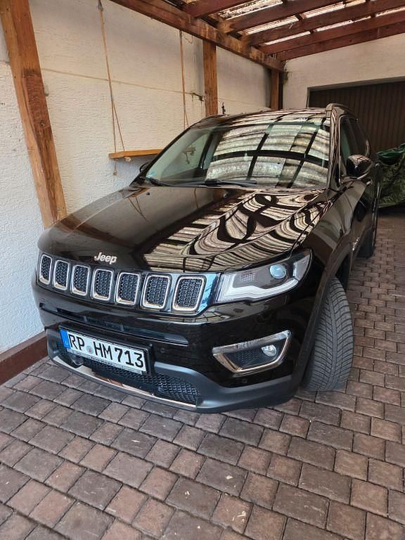 Gebraucht Jeep Compass Limited 170 PS (125 kW) 2020 Schwarz SUV