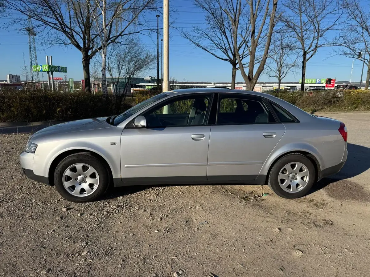 Gebraucht Audi A4 131 PS (96 kW) 2001 Limousine