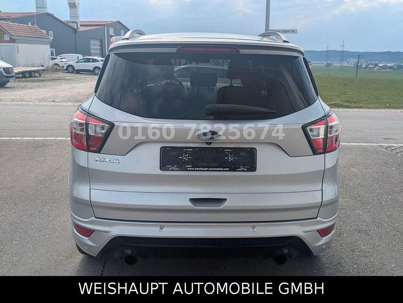 Gebraucht Ford Kuga ST-Line 150 PS (110 kW) 2019 Silber SUV