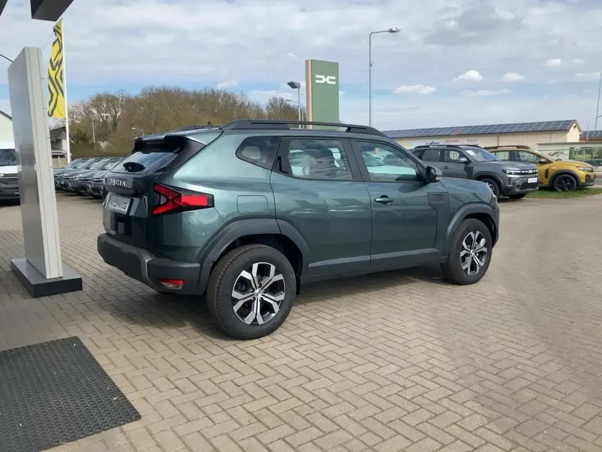 Gebraucht Dacia Duster Expression 131 PS (96 kW) 2025 Zedergrün SUV