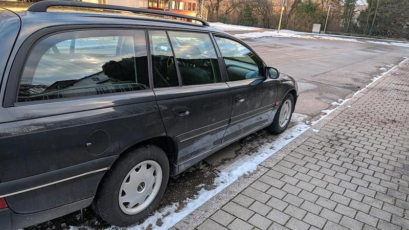 Gebraucht Opel Omega 170 PS (125 kW) 1997 Schwarz Limousine