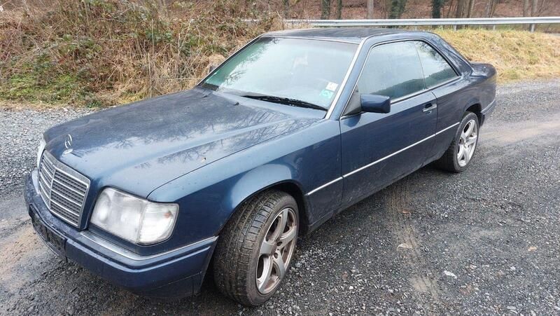 Blau Gebraucht 1996 Mercedes E200 Coupé | 4.999 € (Superpreis) - Bild 1/4