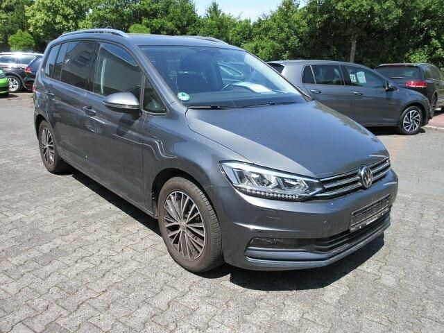 Indiumgrau metallic Gebraucht 2018 VW Touran Join Van / Kleinbus | 20.988 € (Guter Preis) - Bild 1/2