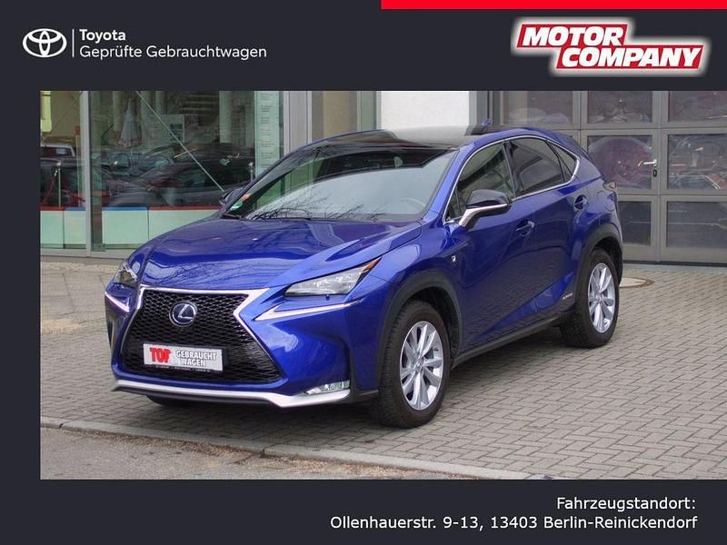 Gebraucht Lexus NX300h E-FOUR 197 PS (144 kW) 2017 Blau SUV