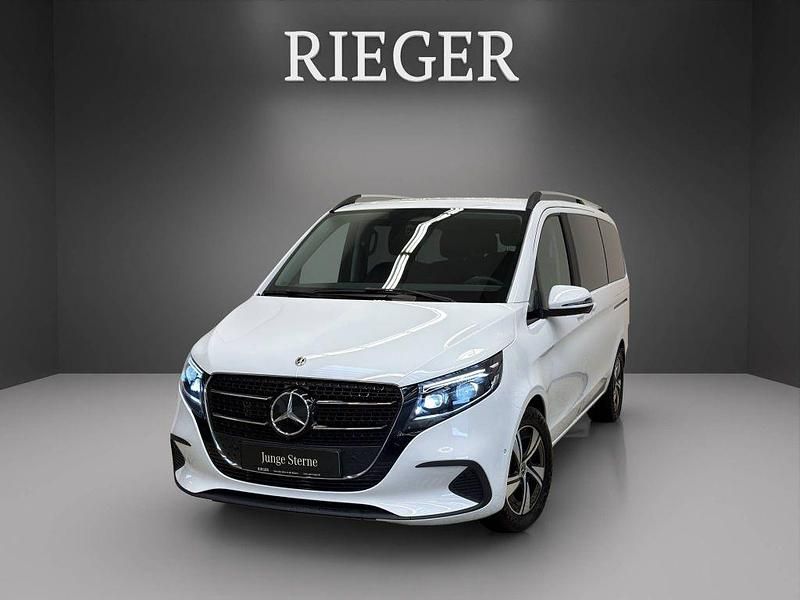 Weiß Gebraucht 2025 Mercedes V300 Style Van / Kleinbus | 68.900 € - Bild 1/4