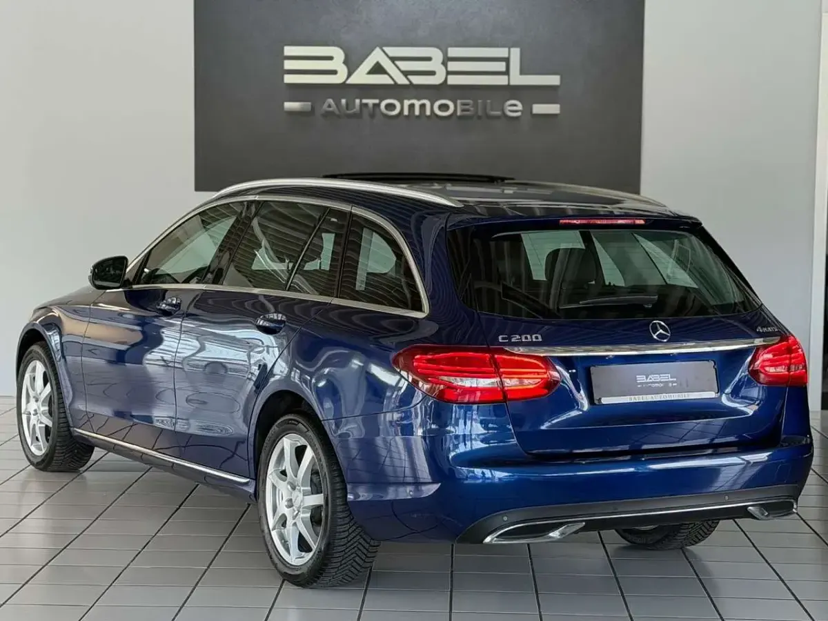 Gebraucht Mercedes C200 184 PS (135 kW) 2018 Brillantblau Kombi