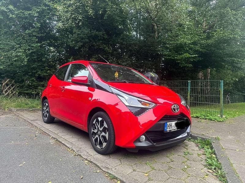 Gebraucht 2020 Toyota Aygo X-play Kleinwagen | 13.500 € (Fairer Preis) - Bild 1/4