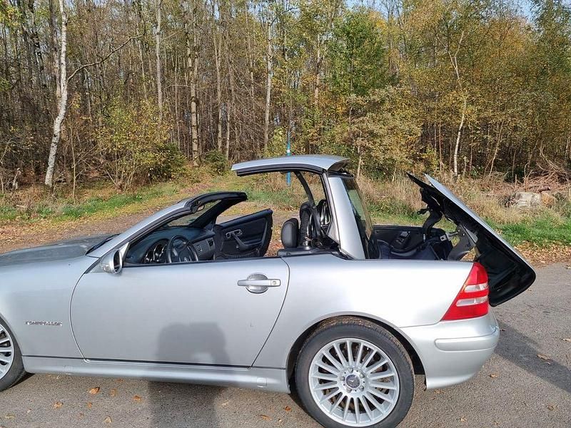 Gebraucht Mercedes SLK200 Edition 163 PS (119 kW) 2002 Silber Cabrio