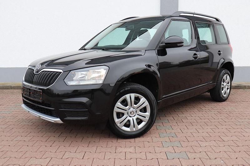 Schwarz Gebraucht 2015 Skoda Yeti Active SUV | 9.999 € (Guter Preis) - Bild 1/4