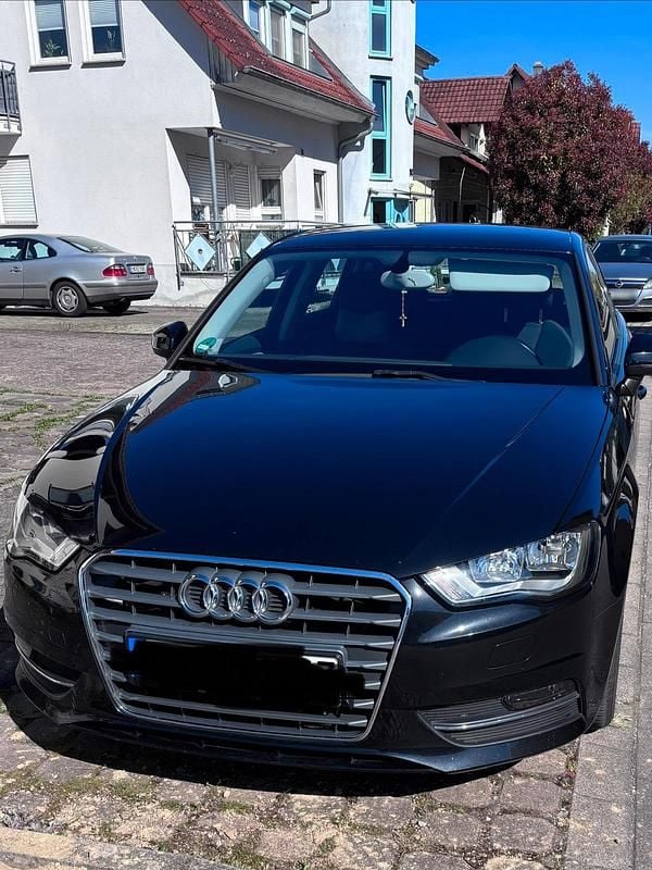 Gebraucht Audi A3 Sportback 150 PS (110 kW) 2014 Schwarz Kleinwagen