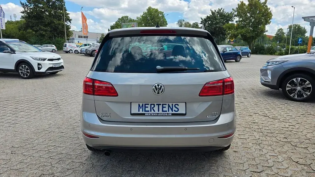 Gebraucht VW Golf Sportsvan Comfortline 110 PS (80 kW) 2015 Silber Van / Kleinbus