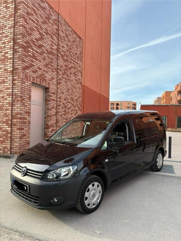 Schwarz Gebraucht 2011 VW Caddy Maxi Van / Kleinbus | 8.500 € (Teuer) - Bild 1/4