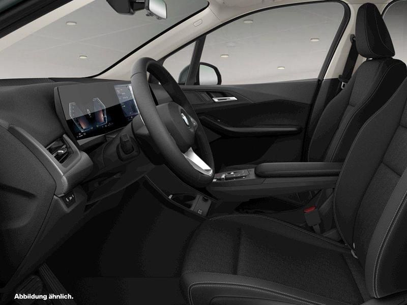 Gebraucht BMW 220 Shadowline 156 PS (114 kW) 2025 Grau Van / Kleinbus