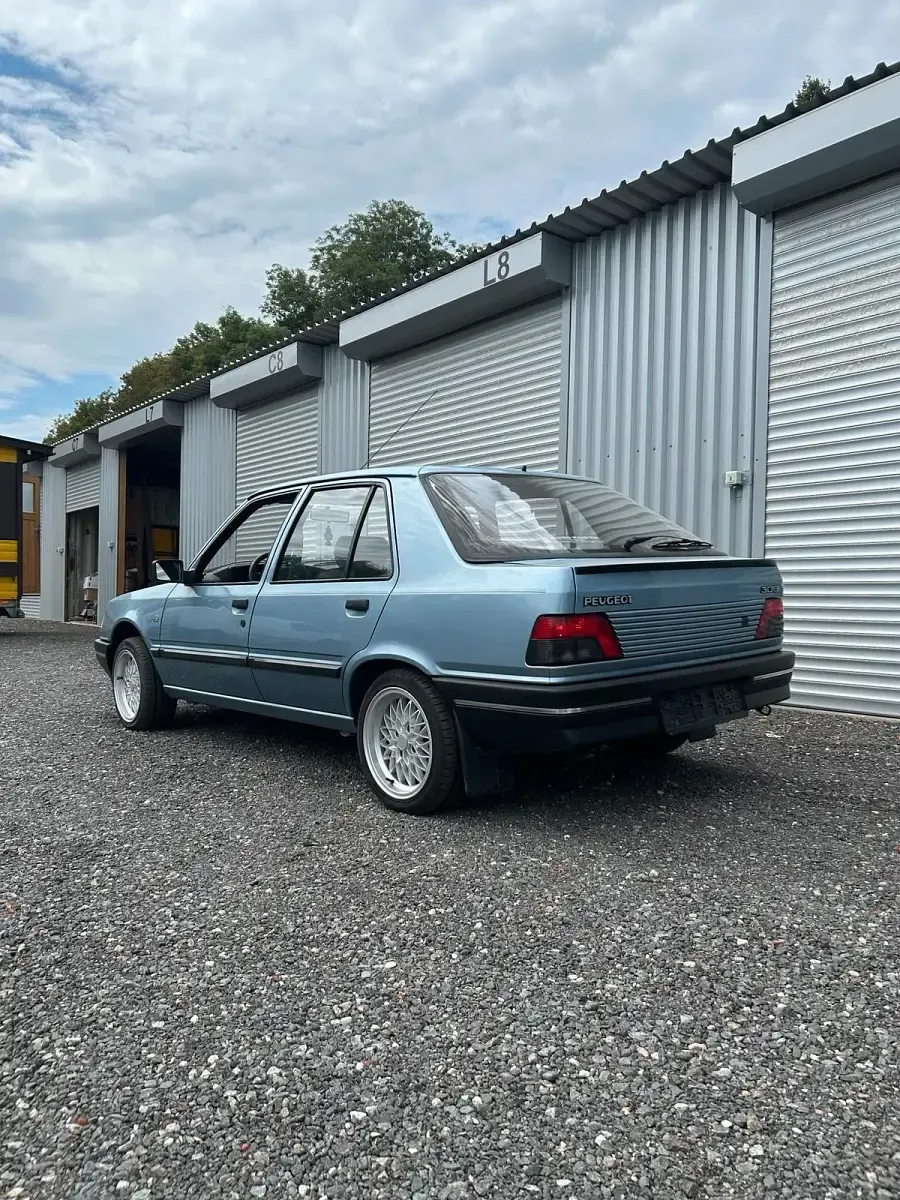 Gebraucht Peugeot 309 84 PS (61 kW) 1992 Blau Kleinwagen
