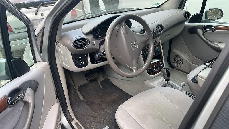 Gebraucht Mercedes A160 Elegance 102 PS (75 kW) 2003 Grau Kleinwagen
