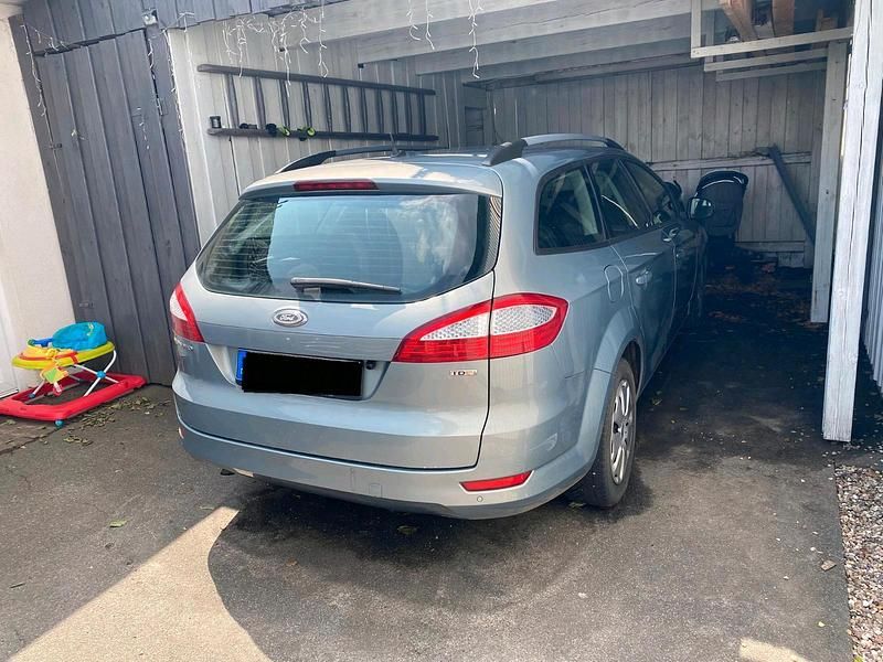 Gebraucht Ford Mondeo 150 PS (110 kW) 2009 Silber Kombi