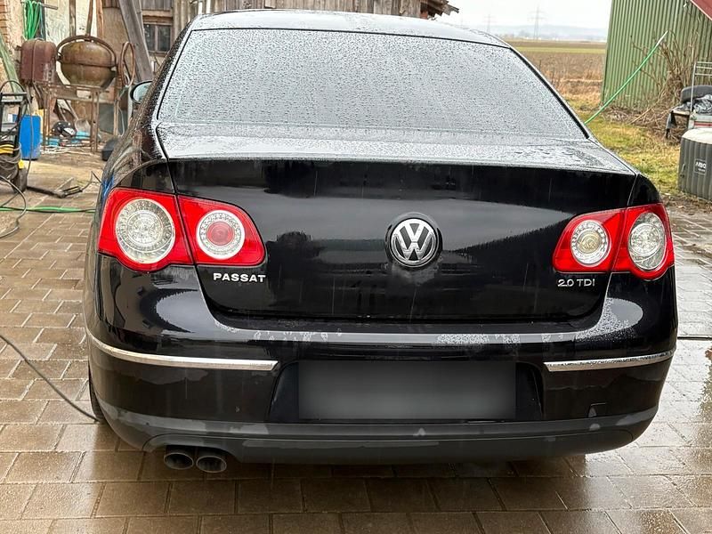 Gebraucht VW Passat 140 PS (102 kW) 2008 Schwarz Limousine